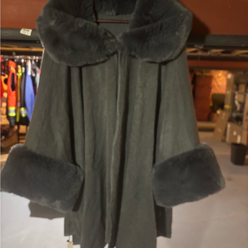 Dark Grey cape Coat with Faux Fur Trim